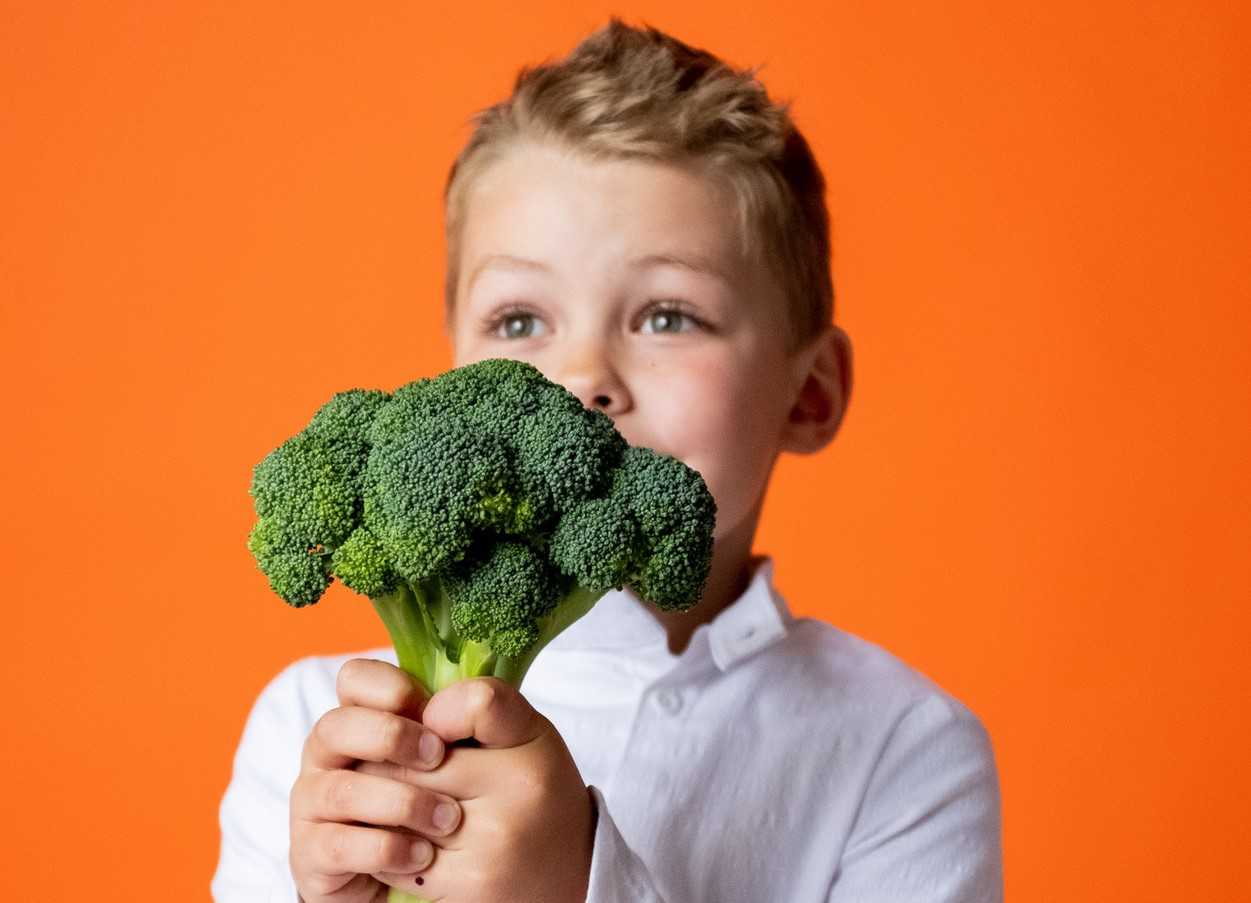 Kid Eating Healthy Food | Kids Car Donations