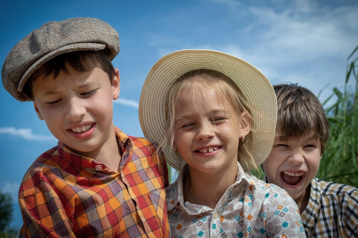Smiling Kids Posing Together | Kids Car Donations