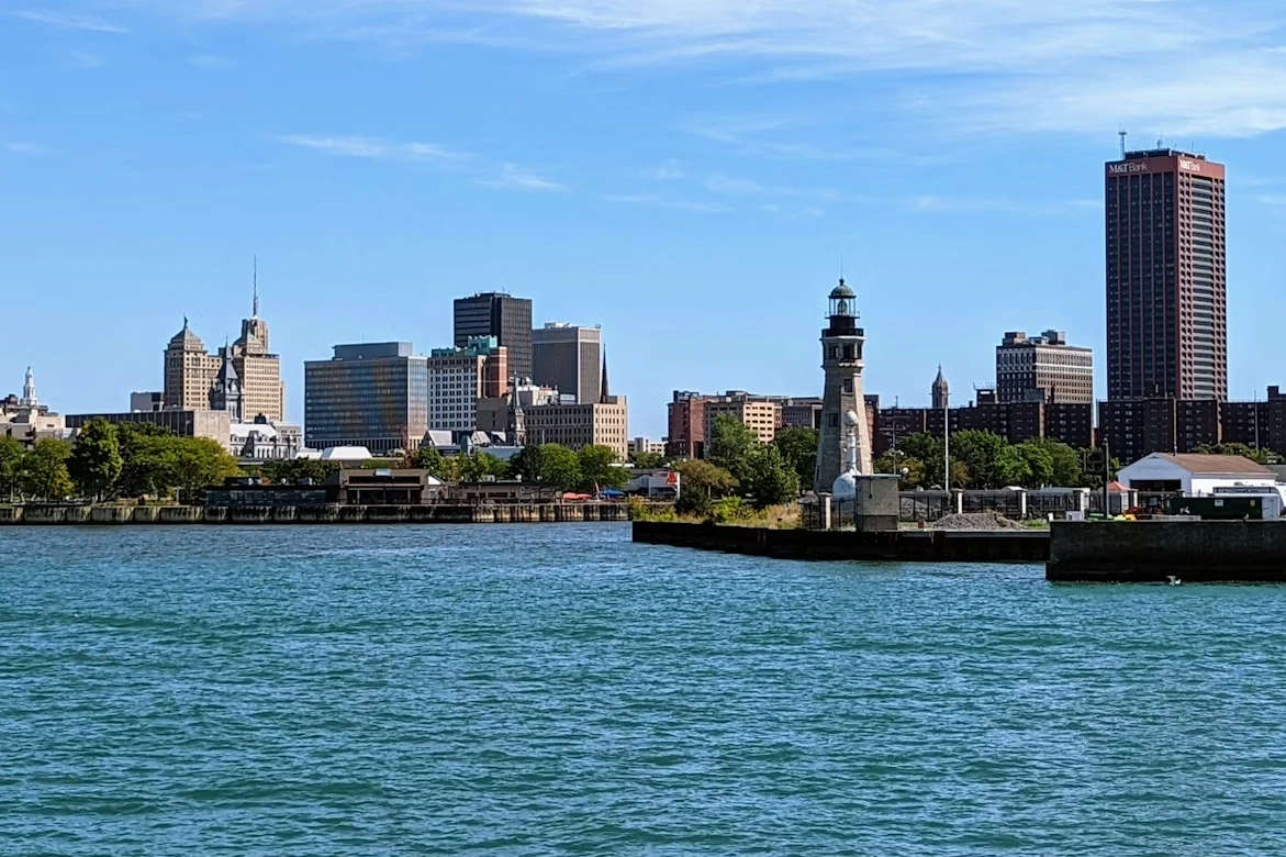 Body of water with city skyline in Buffalo City, NY