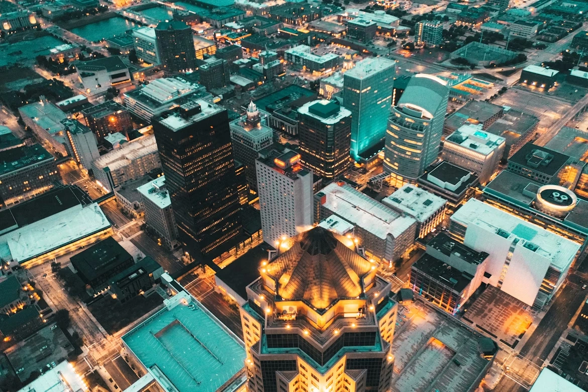 Aerial photo of high-rise buildings in Des Moines