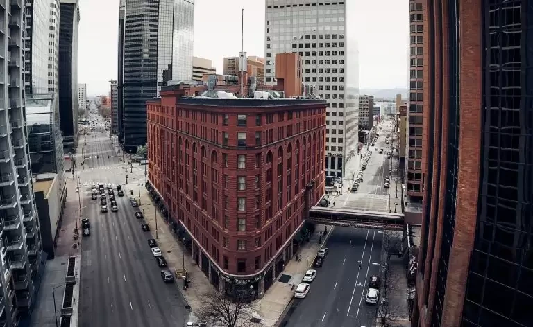 High-rise brown concrete building in Denver, Colorado